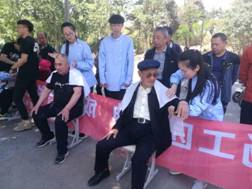 E:\活动照片\2018.5.8职教周 企业宣讲 走进劳工公园\IMG_20180509_121351.jpg